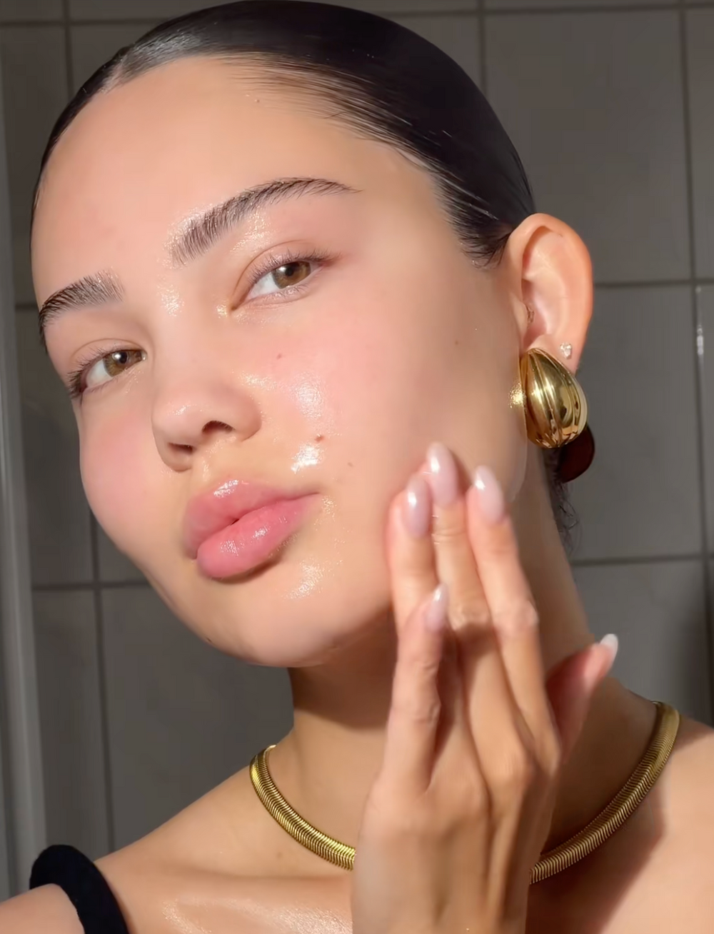 <p><strong>Kore Güzellik Sırrı Şimdi Türkiye'de! Siz de Işıldayın!</strong></p>