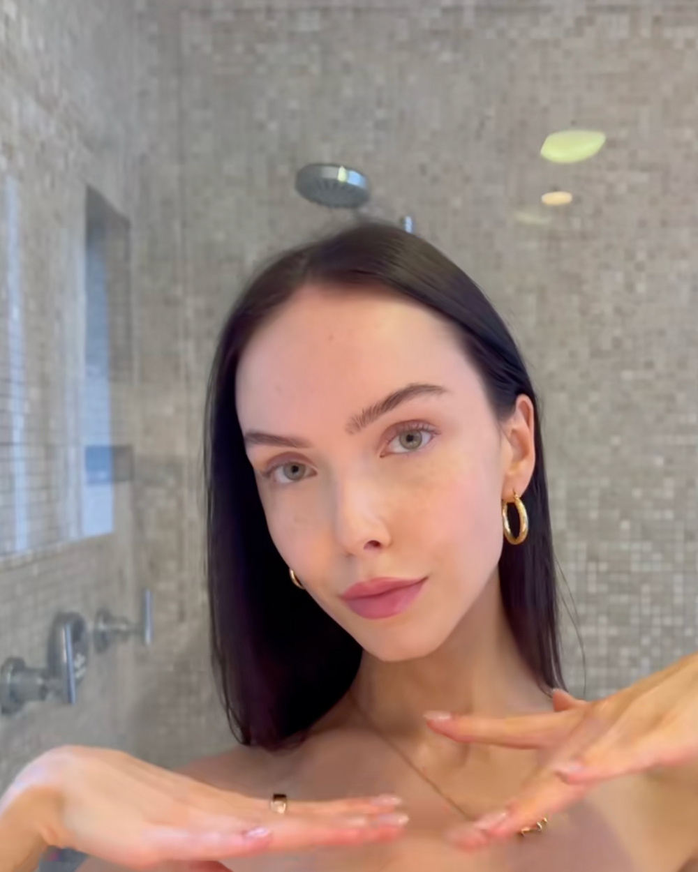 <p><strong>Kore Güzellik Sırrı Şimdi Türkiye'de! Siz de Işıldayın!</strong></p>